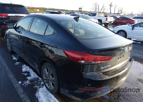 2017 Hyundai Elantra Se z USA, uszkodzony, nr VIN 5NPD84LF8HH109029